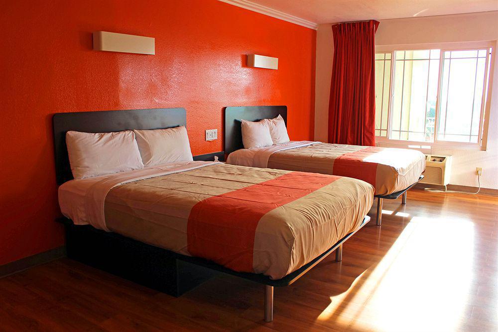 Motel 6-Vista, Ca Kültér fotó