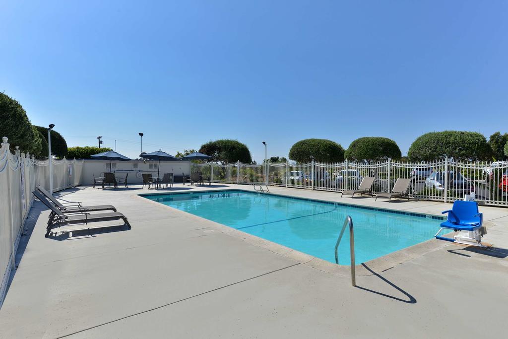 Motel 6-Vista, Ca Kültér fotó