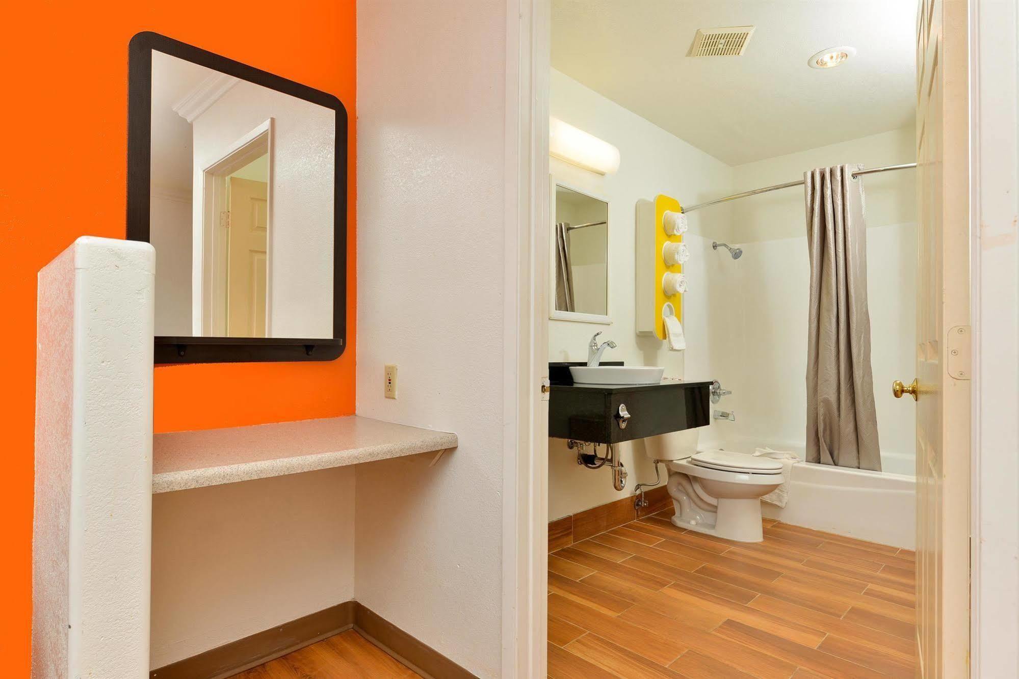 Motel 6-Vista, Ca Kültér fotó