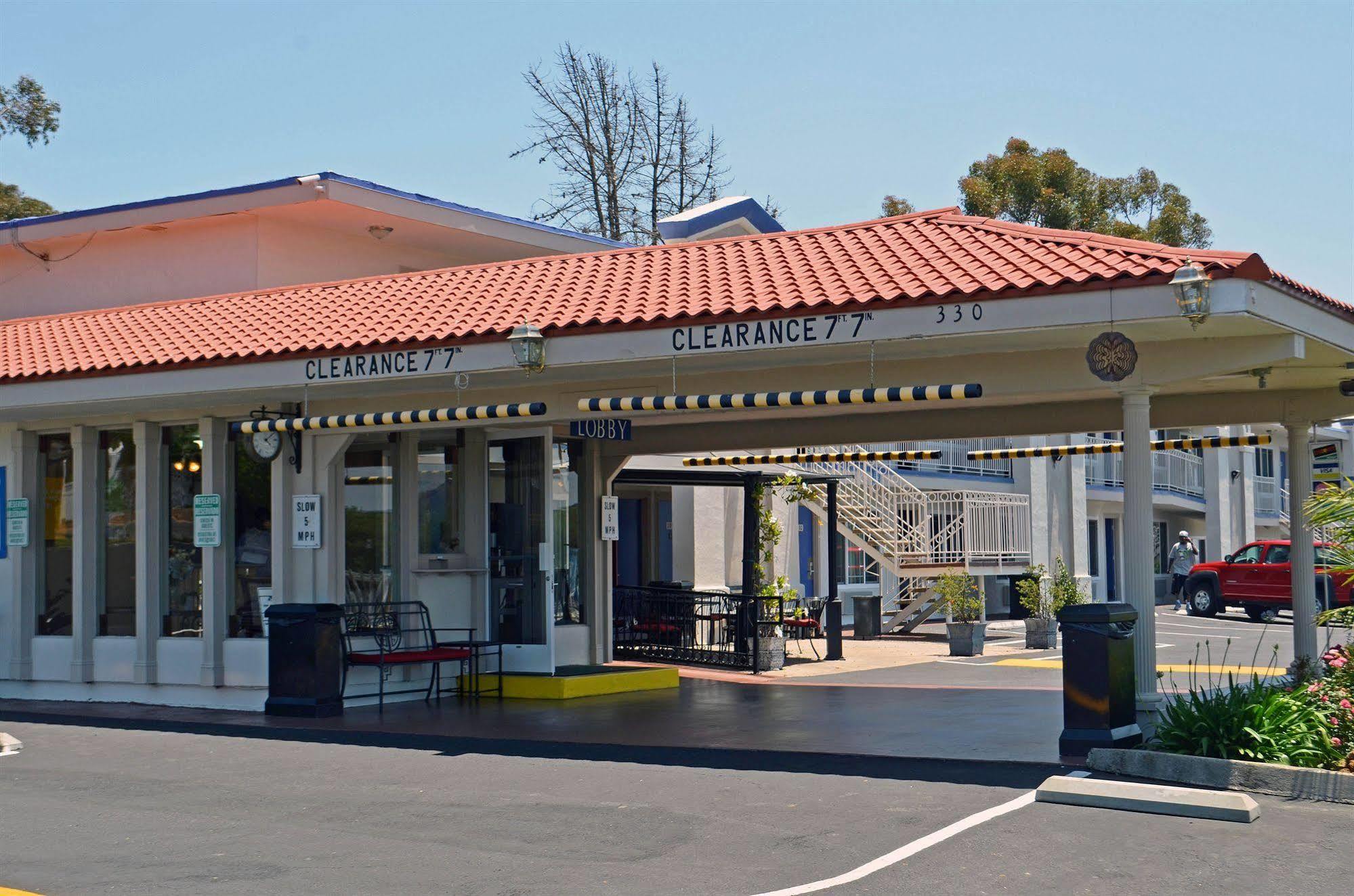 Motel 6-Vista, Ca Kültér fotó